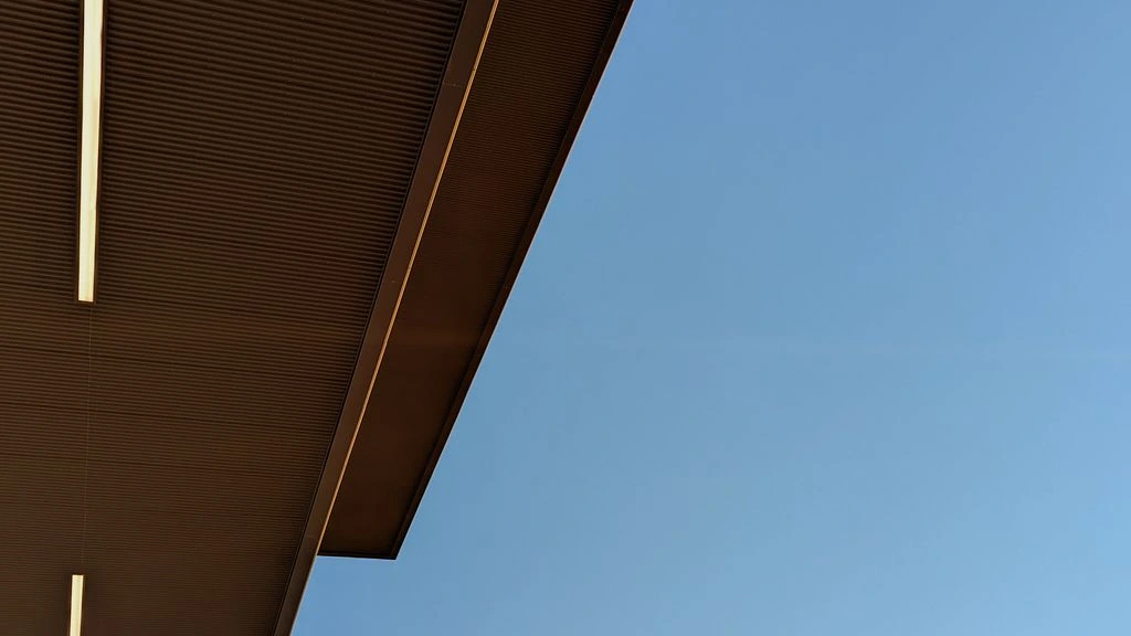 A continuous linear profile cove-light in a private residence.